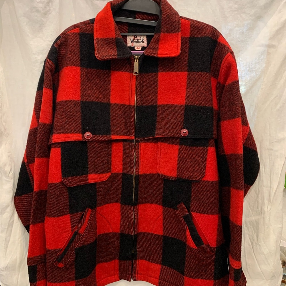 Vintage Red and black plaid wool jacket with pockets #plaidjacket

Woolrich